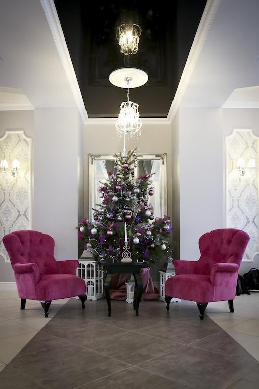 Hotel Madelaine Львувек-Слёнски Экстерьер фото