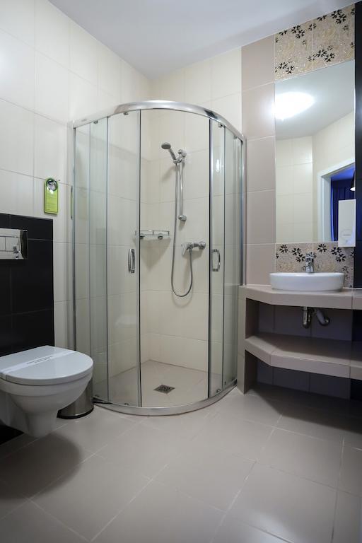 Hotel Madelaine Львувек-Слёнски Номер фото